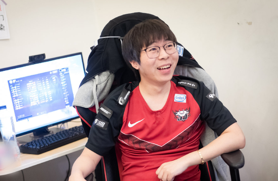 前LOL冠军选手转战DOTA2 目标双冠荣耀