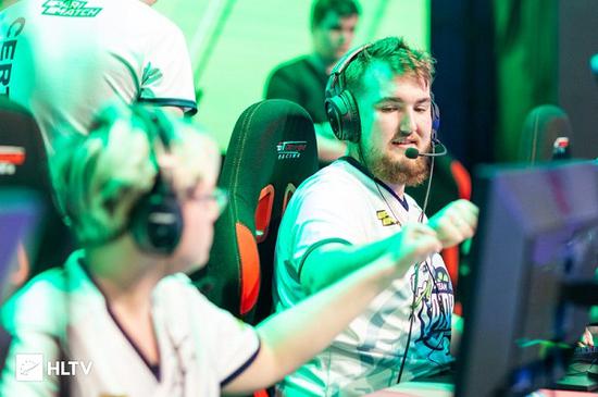 捷风在无畏契约中的精彩表现揭秘